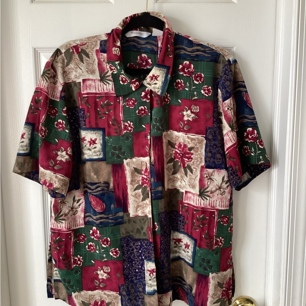 Vintage TanJay Red and Green Casual Button Down Shirt Patchwork Design